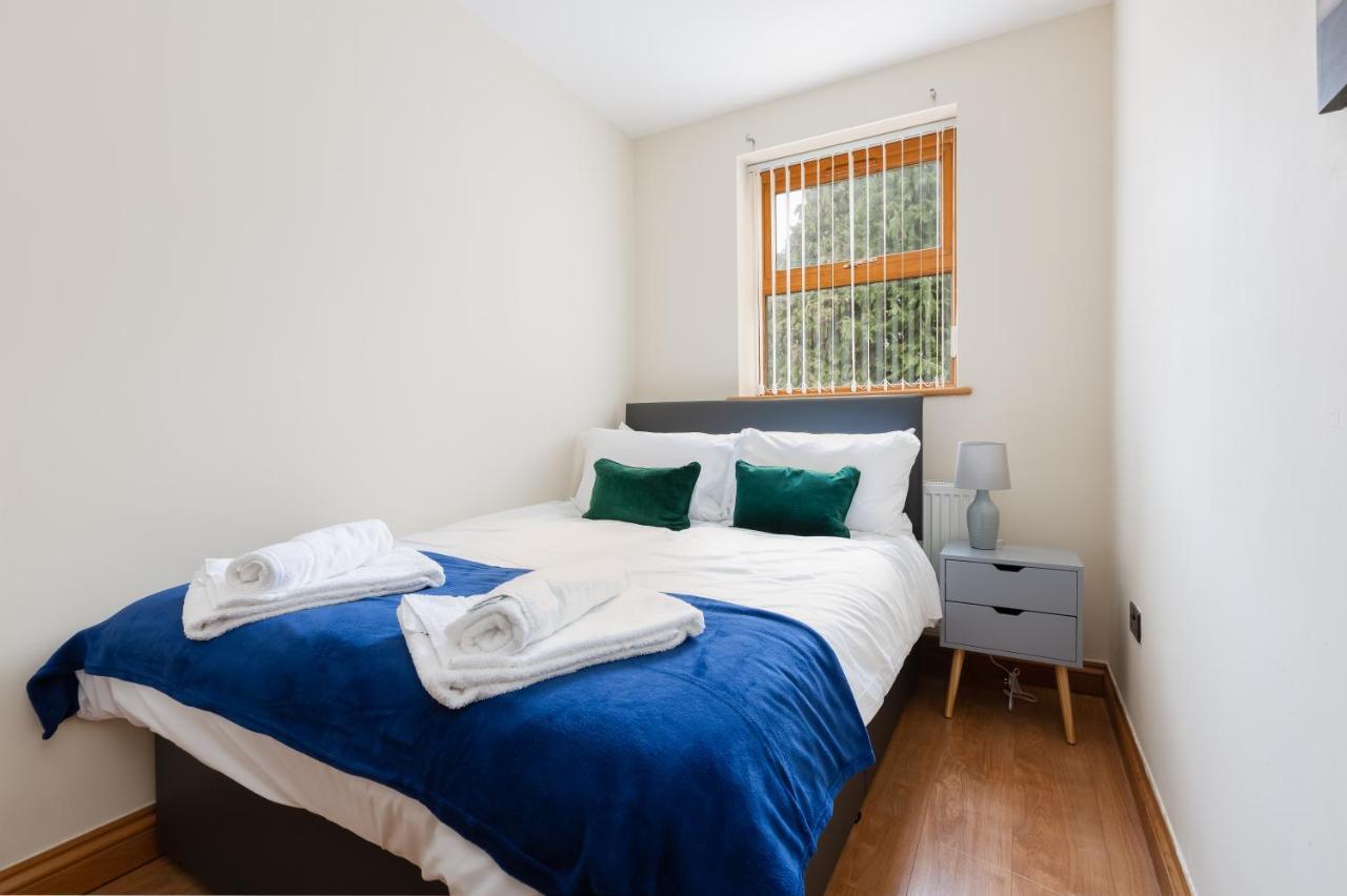 Albert - 5 Bedrooms Sleeps 11 Parking Wi-Fi Contractors Preston  Exterior foto
